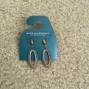 NWT SO Oval Drop Earrings‎ Hypoallergenic Dangle Earrings Two Tone